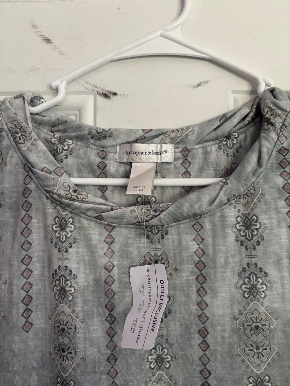 Women’s blouse size large petite - Picture 3 of 5